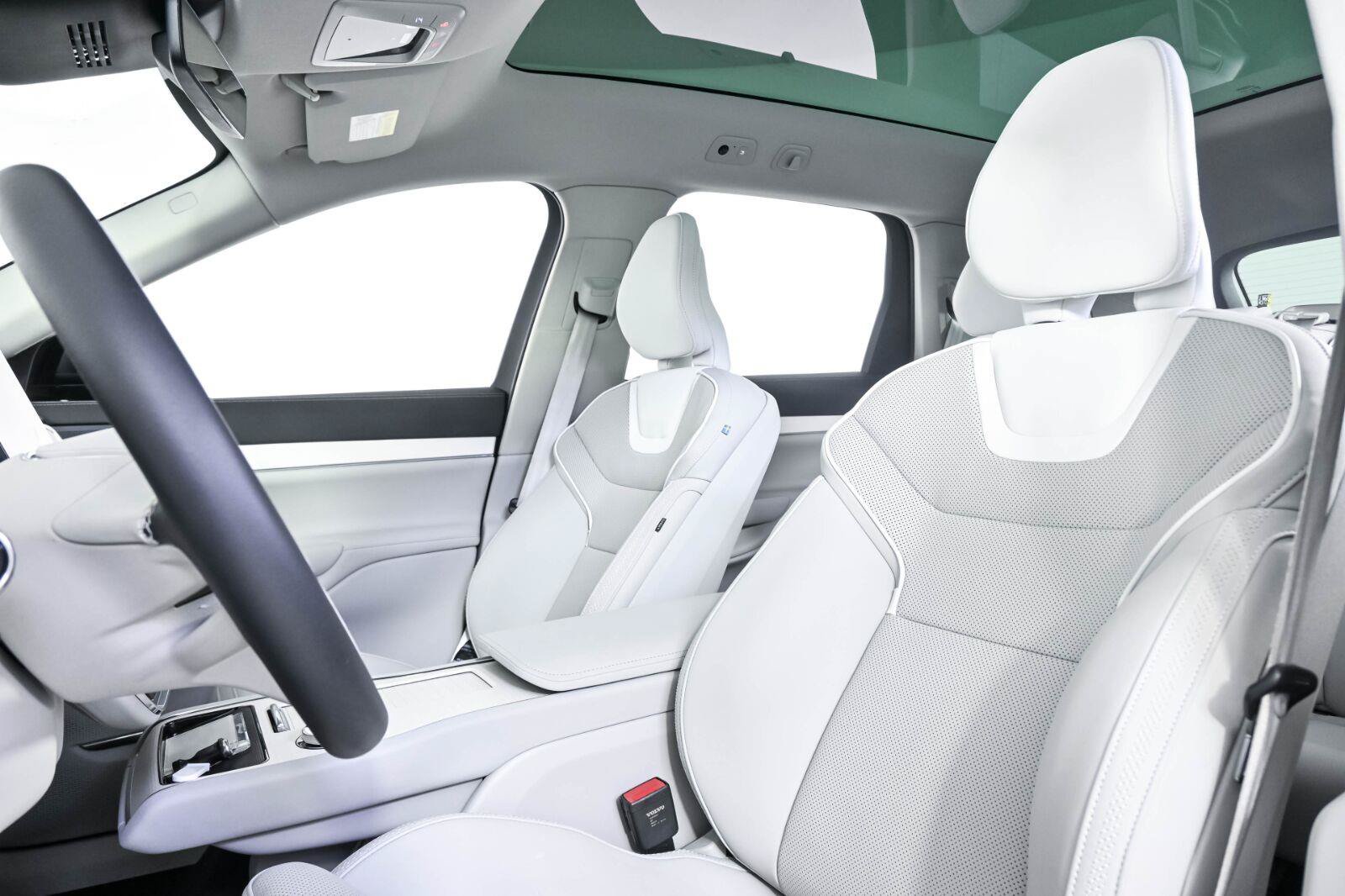 Used 2025 Volvo EX90 Ultra AWD/4WD image 5