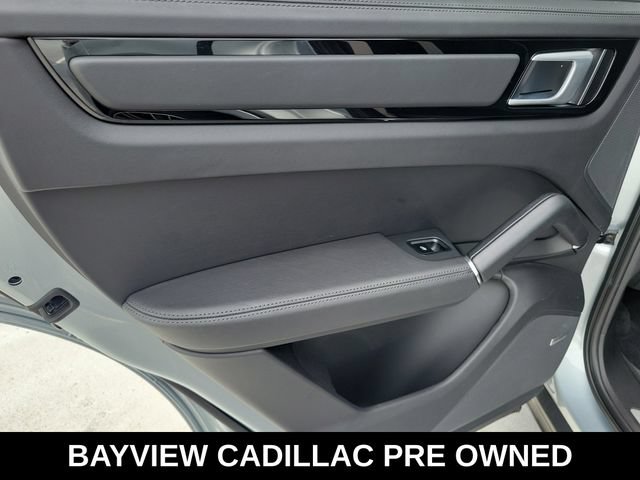 Used 2022 Porsche Cayenne S AWD/4WD image 20