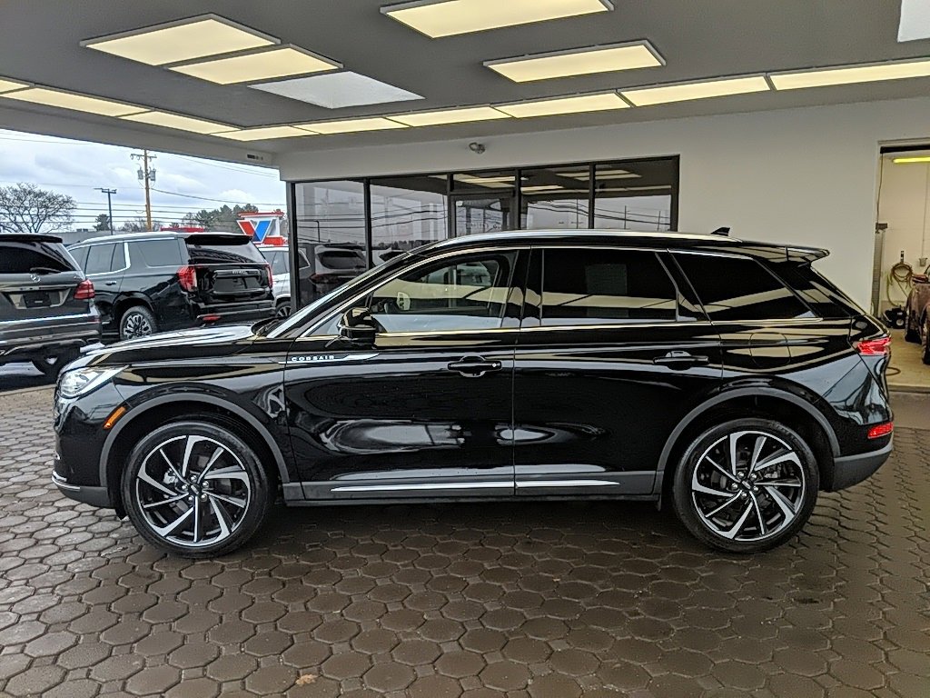 Certified 2023 Lincoln Corsair Reserve w/ Equipment Group 201A image 8