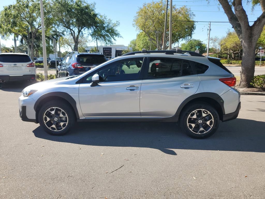 Used 2018 Subaru Crosstrek 2.0i Premium w/ Eyesight System image 2