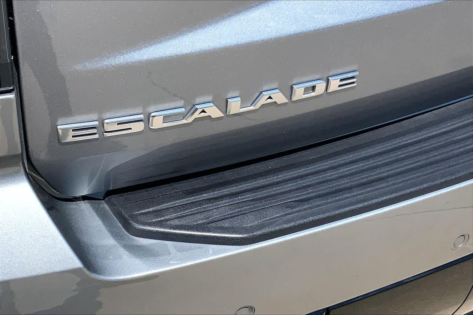 Used 2026 Cadillac Escalade Sport w/ Touring Package AWD/4WD image 10