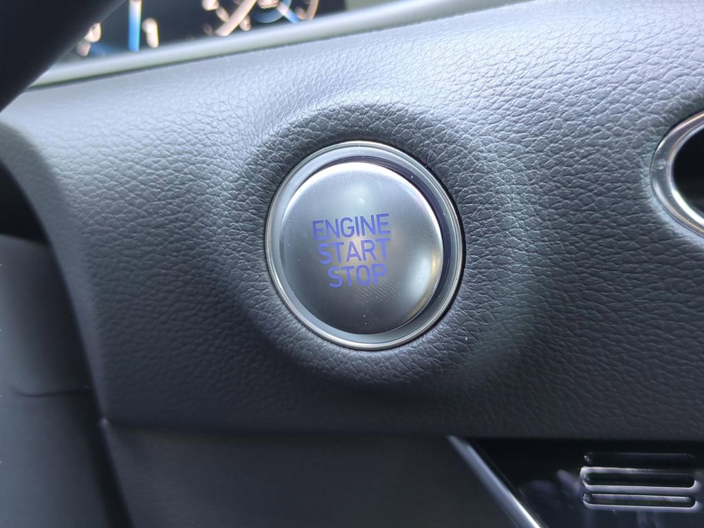 Used 2020 Hyundai Sonata Limited w/ Cargo Package image 22