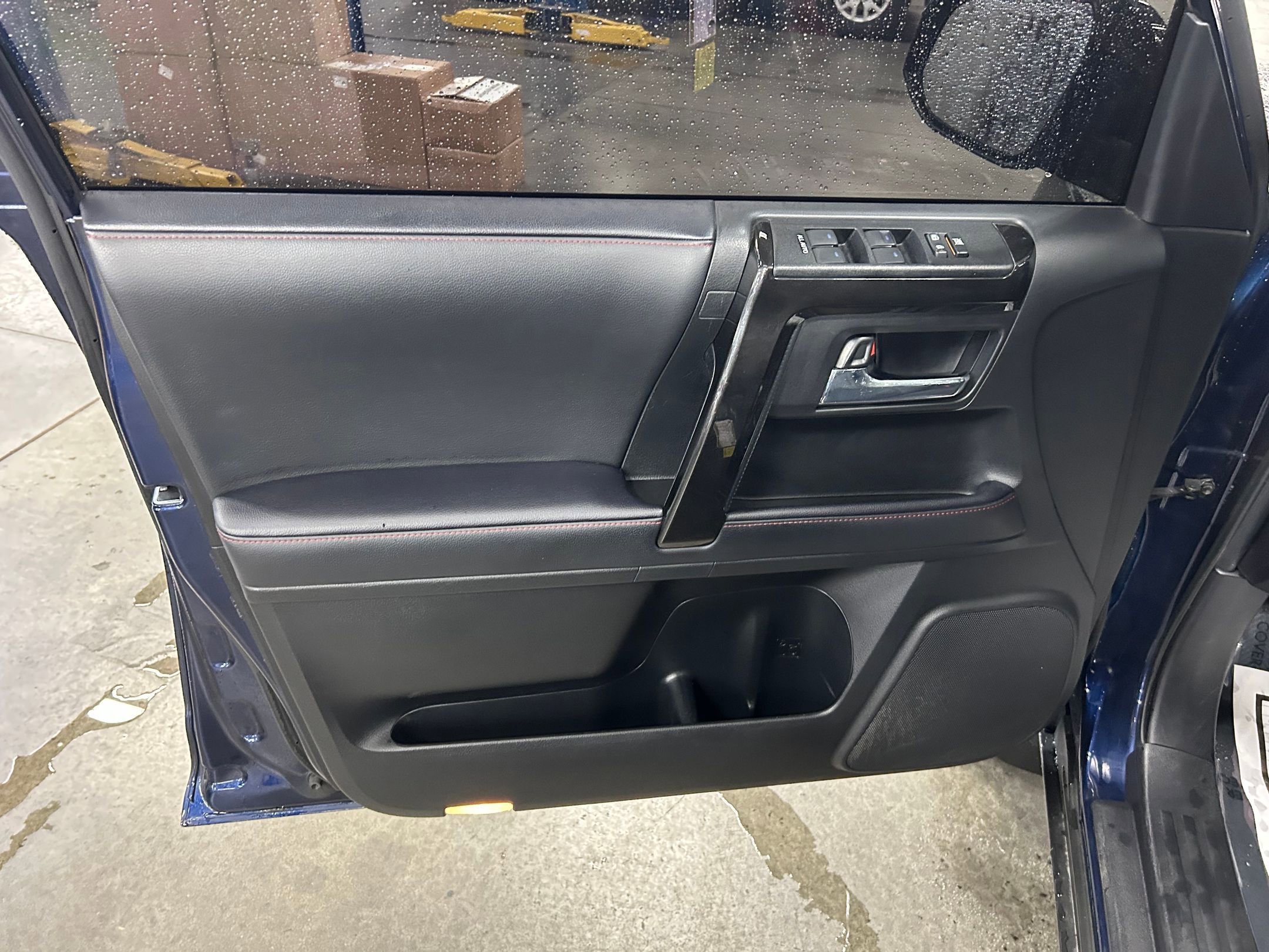 Used 2024 Toyota 4Runner TRD Off-Road Premium w/ Moonroof Package AWD/4WD image 10
