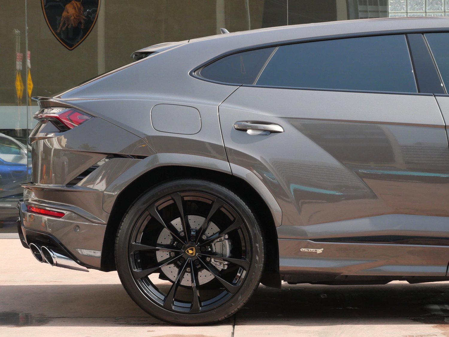 Used 2024 Lamborghini Urus S image 13