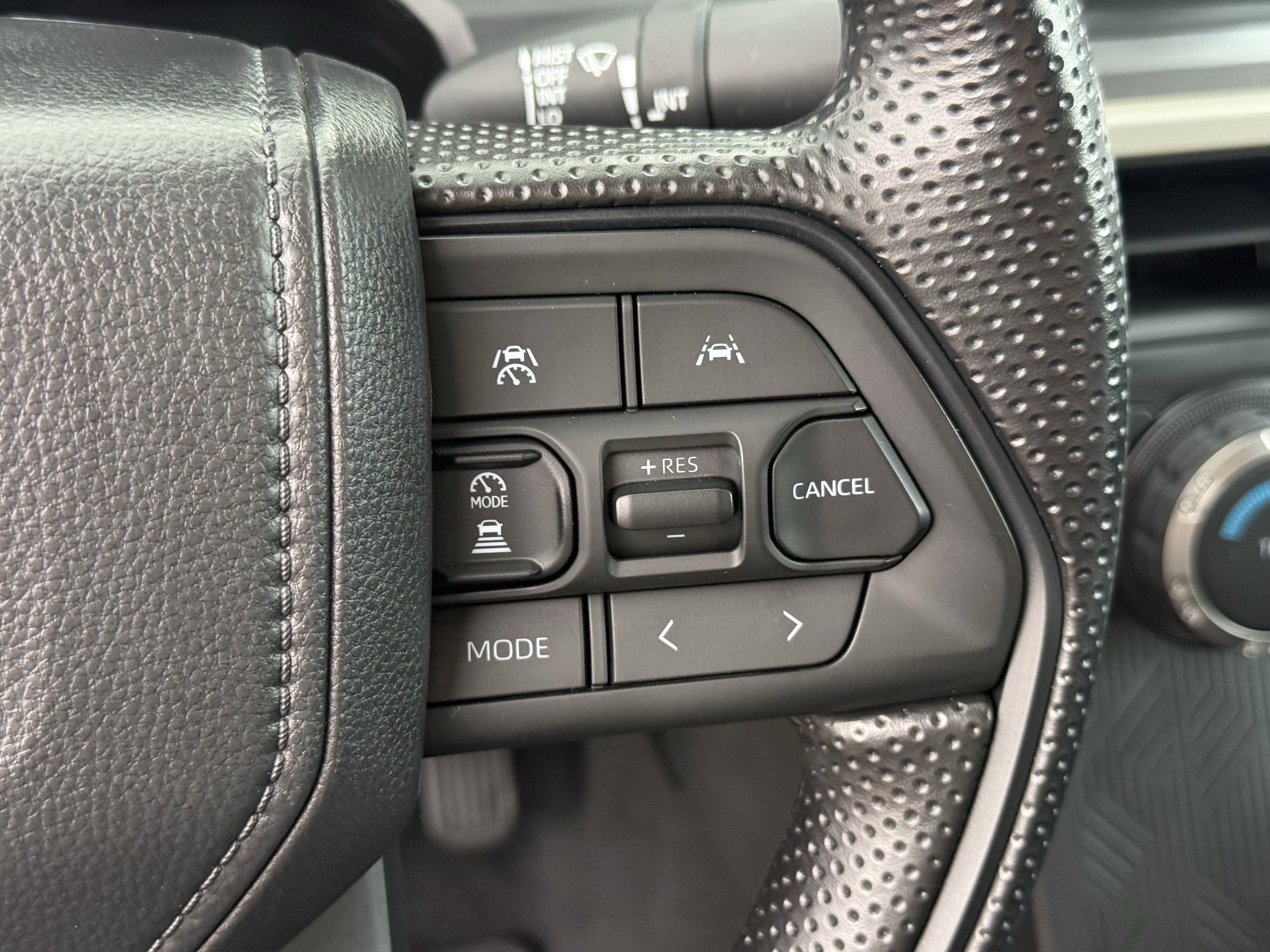 Used 2025 Toyota Tacoma SR5 image 17