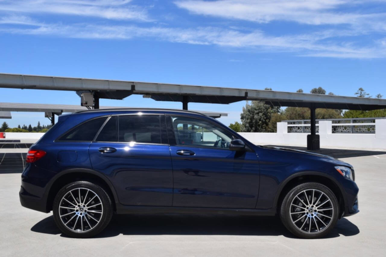 Used 2017 Mercedes-Benz GLC 300 4MATIC image 15
