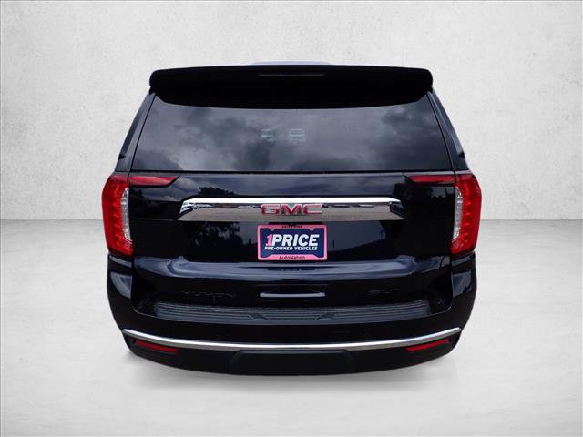 Used 2023 GMC Yukon SLT w/ SLT Premium Package AWD/4WD image 3