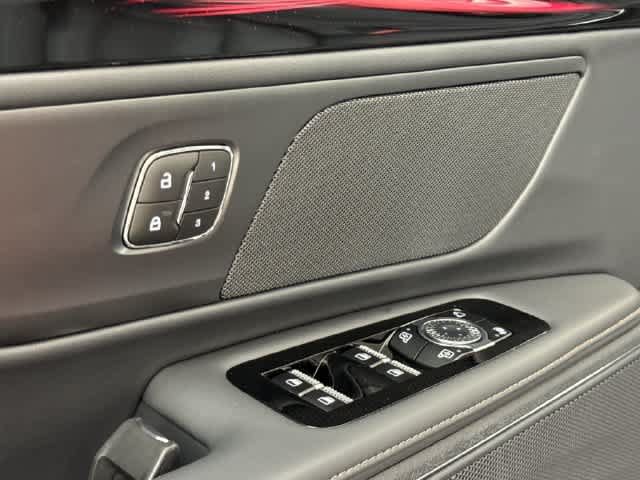 New 2026 Lincoln Nautilus Premier w/ Jet Appearance Package AWD/4WD image 16