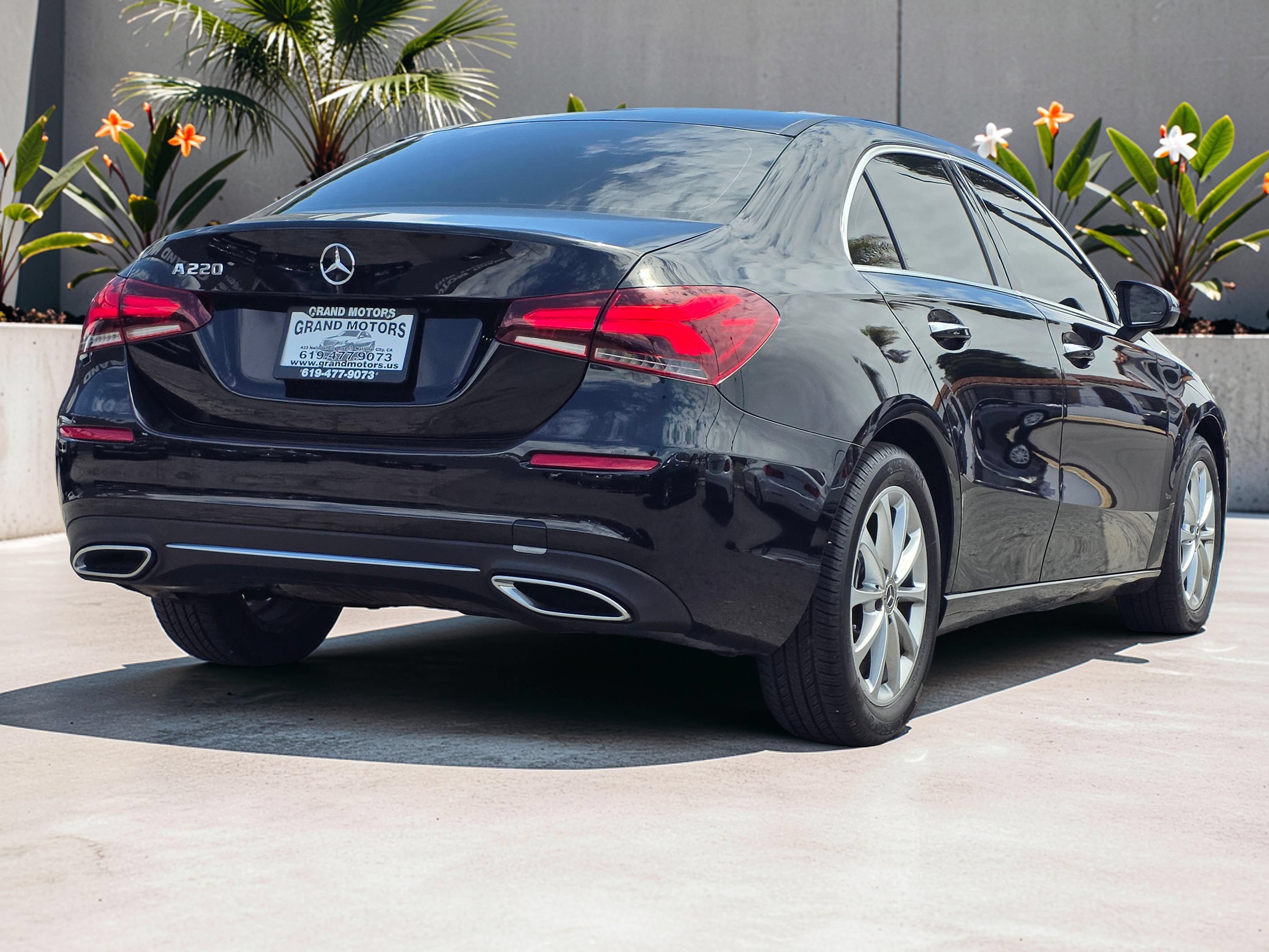 Used 2019 Mercedes-Benz A 220 w/ Premium Package image 7