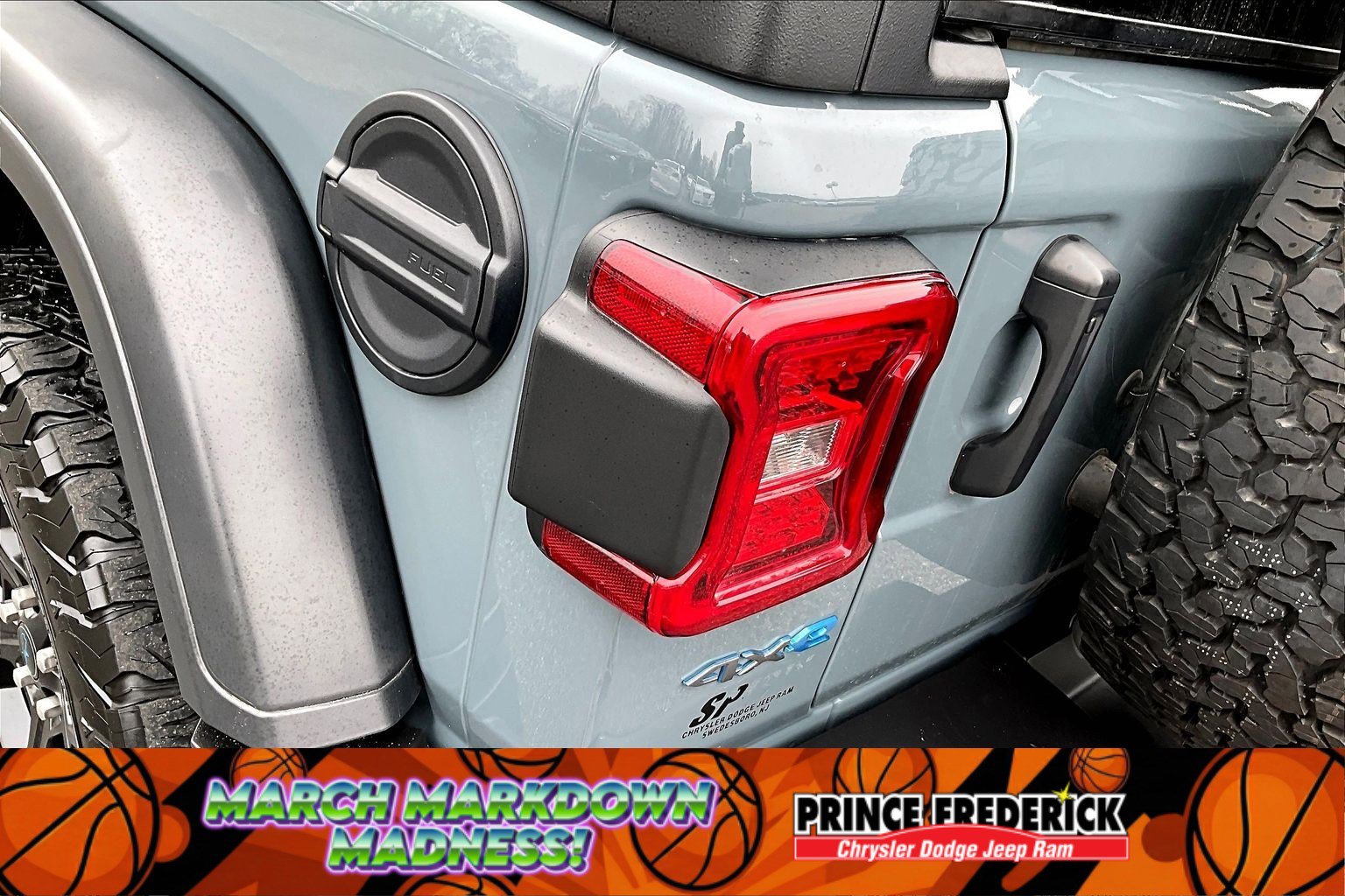 Used 2024 Jeep Wrangler Willys image 24