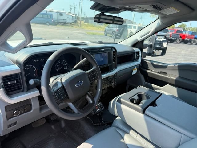New 2026 Ford F550 4x4 Regular Cab Super Duty image 17