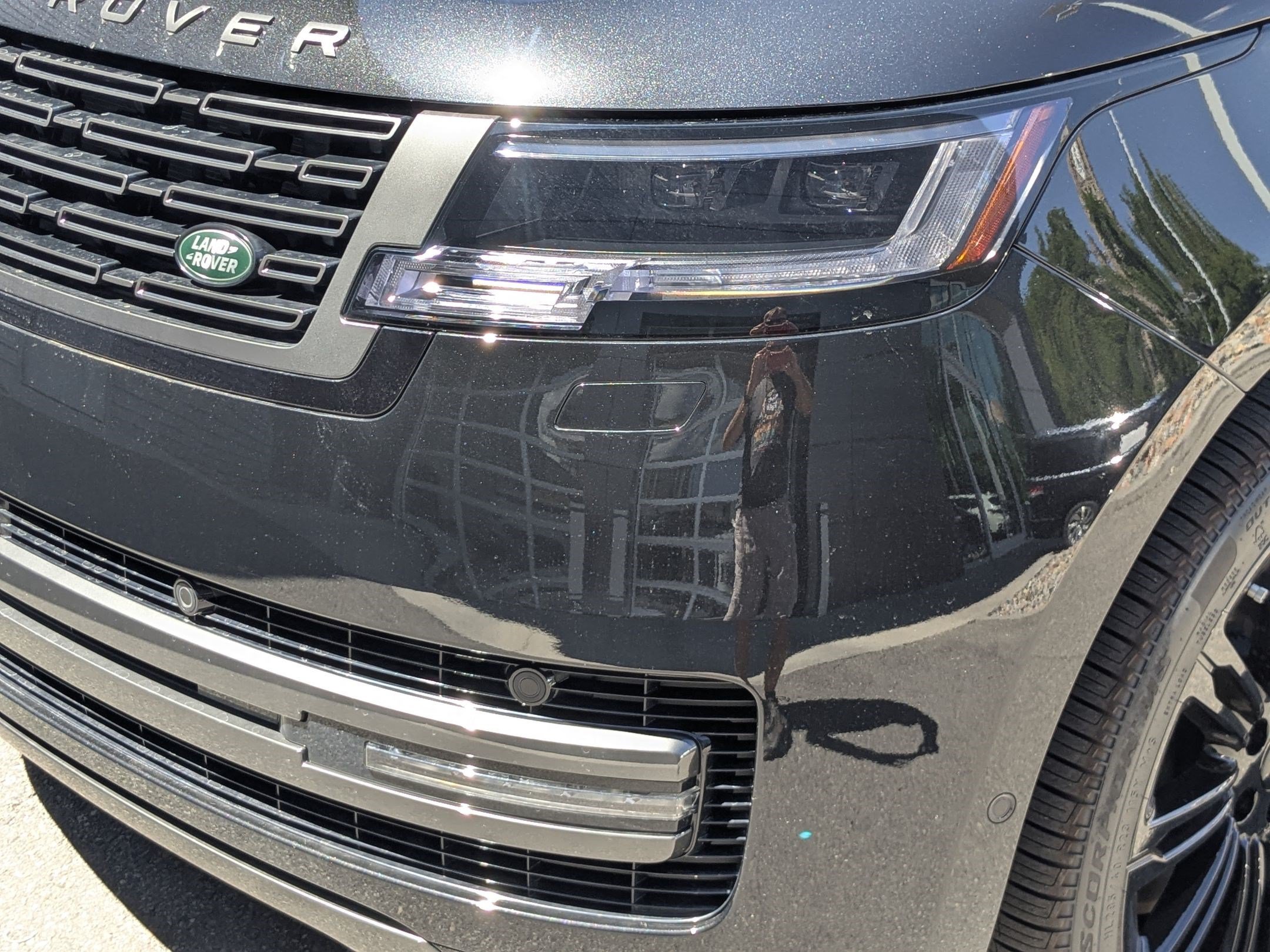 New 2026 Land Rover Range Rover SE AWD/4WD image 9