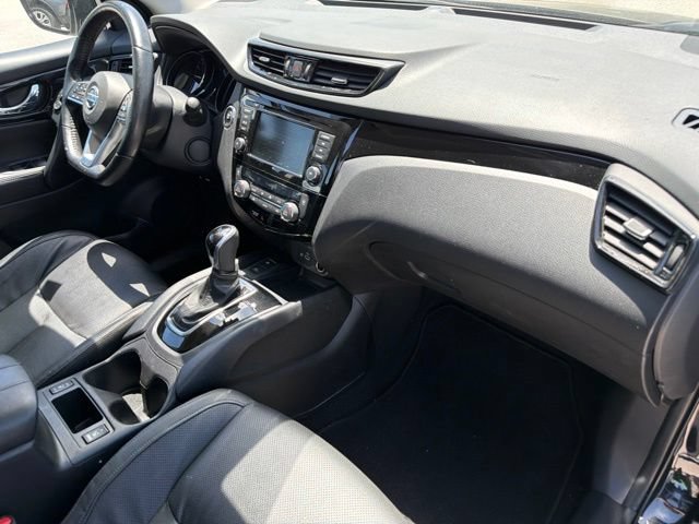 Used 2022 Nissan Rogue Sport SL FWD image 11