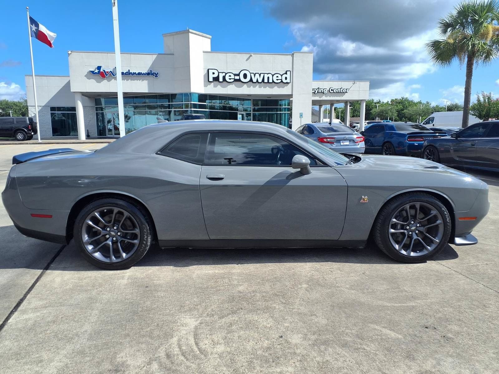 Used 2023 Dodge Challenger R/T Scat Pack w/ Plus Package RWD image 4