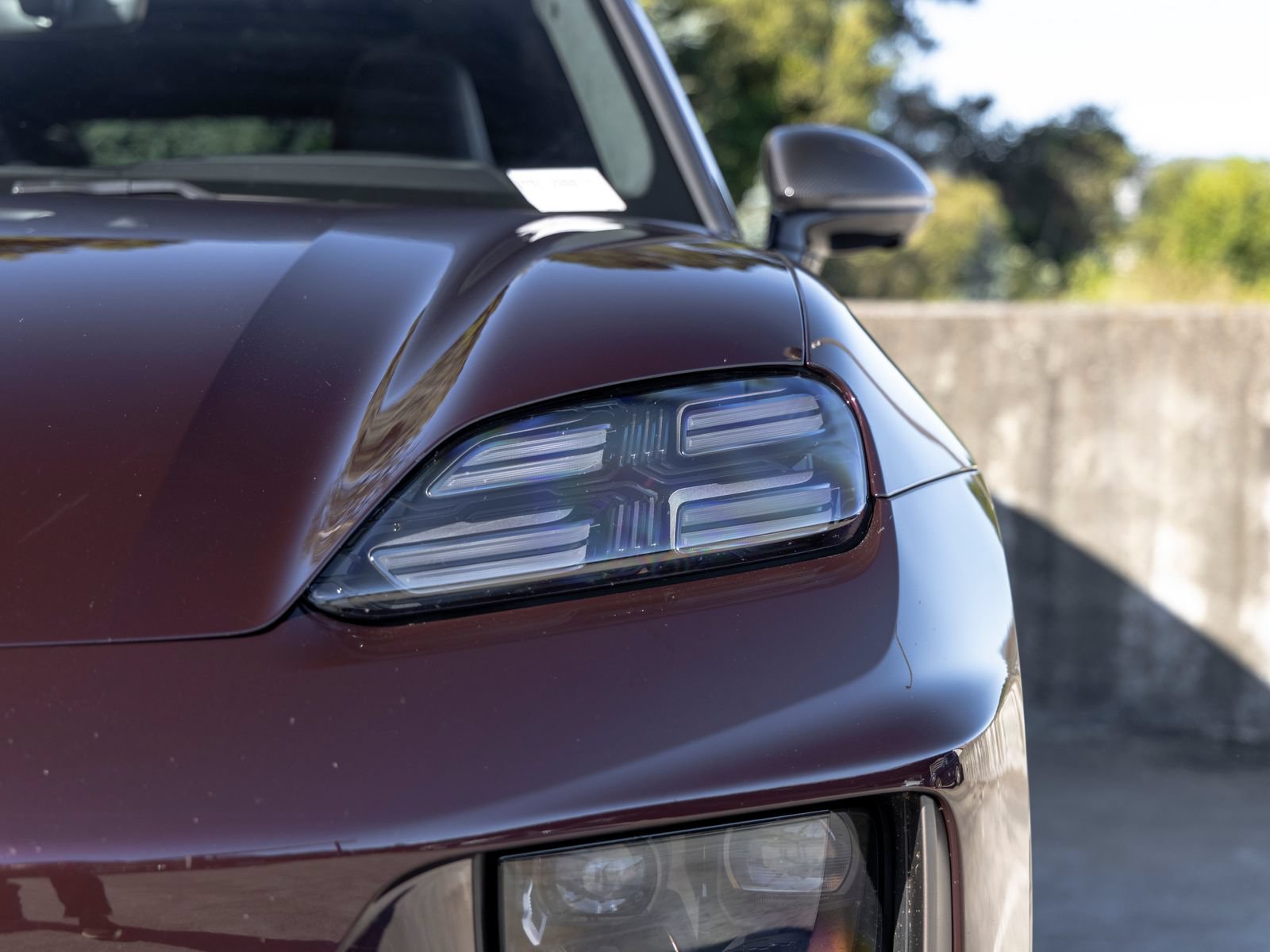 Certified 2024 Porsche Macan Turbo Electric AWD/4WD image 18