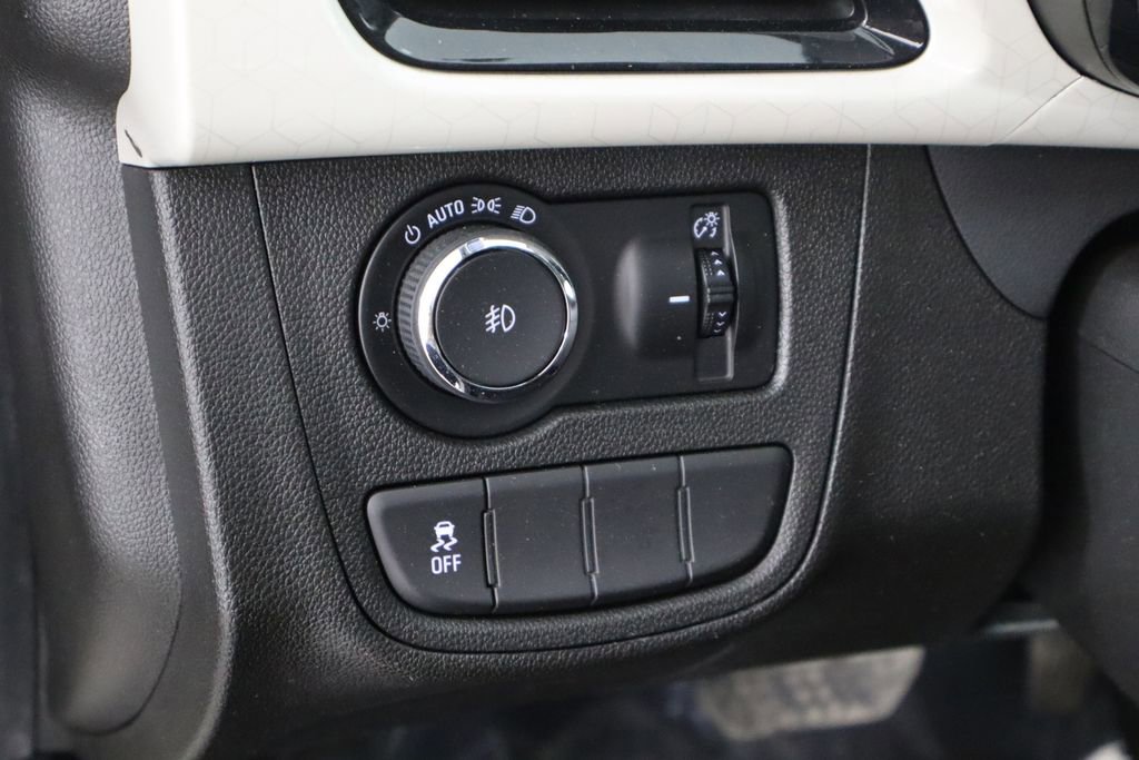 Used 2018 Chevrolet Spark LT image 22