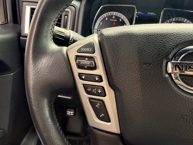 Used 2019 Nissan Titan SV w/ SV Convenience Package AWD/4WD image 14