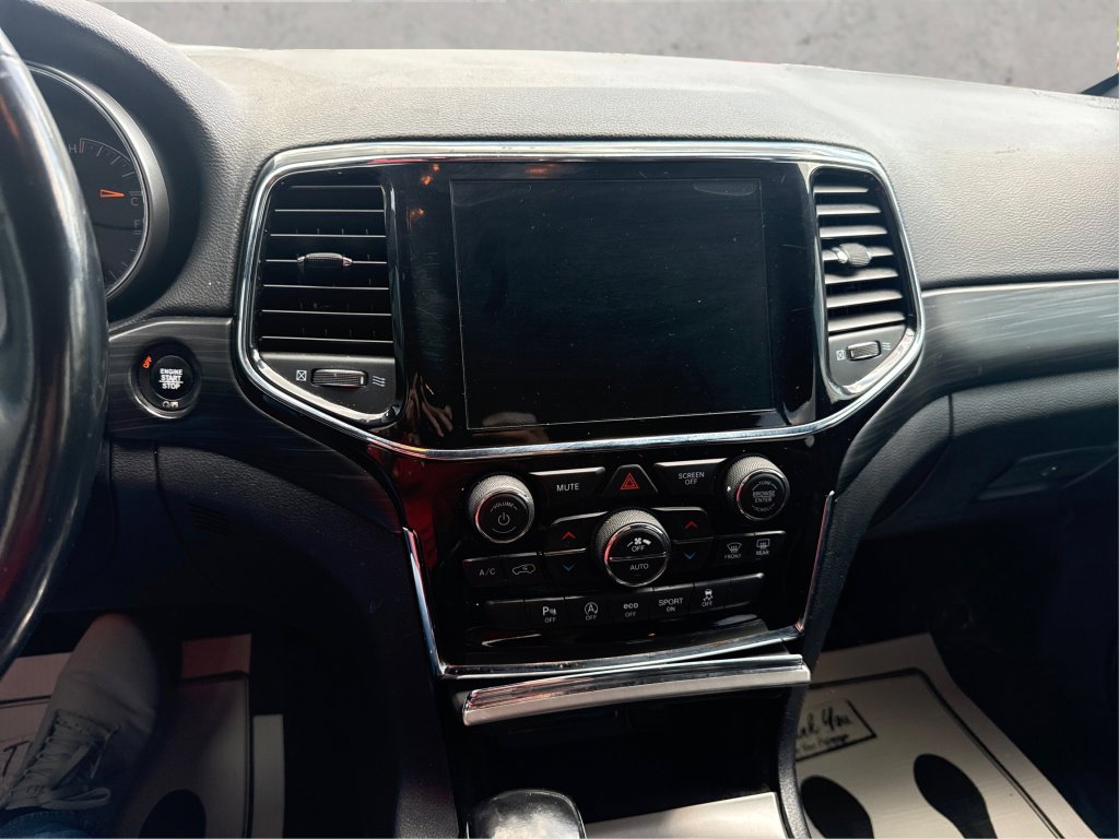 Used 2020 Jeep Grand Cherokee Altitude AWD/4WD image 19