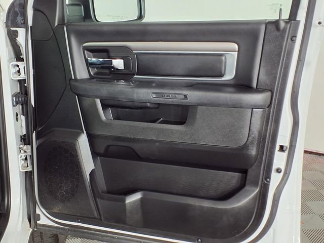 Used 2024 RAM 1500 Classic Warlock RWD image 8