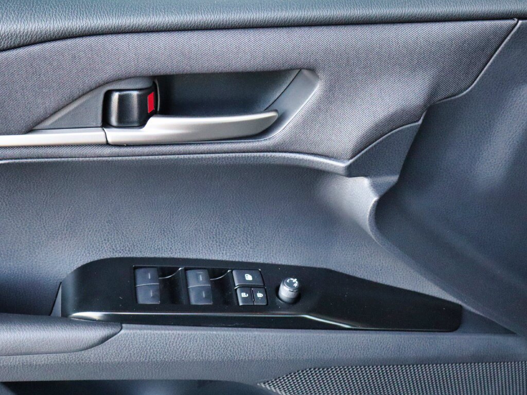 Used 2026 Toyota Camry LE FWD image 20