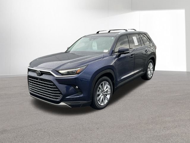 Used 2024 Toyota Grand Highlander Platinum image 2