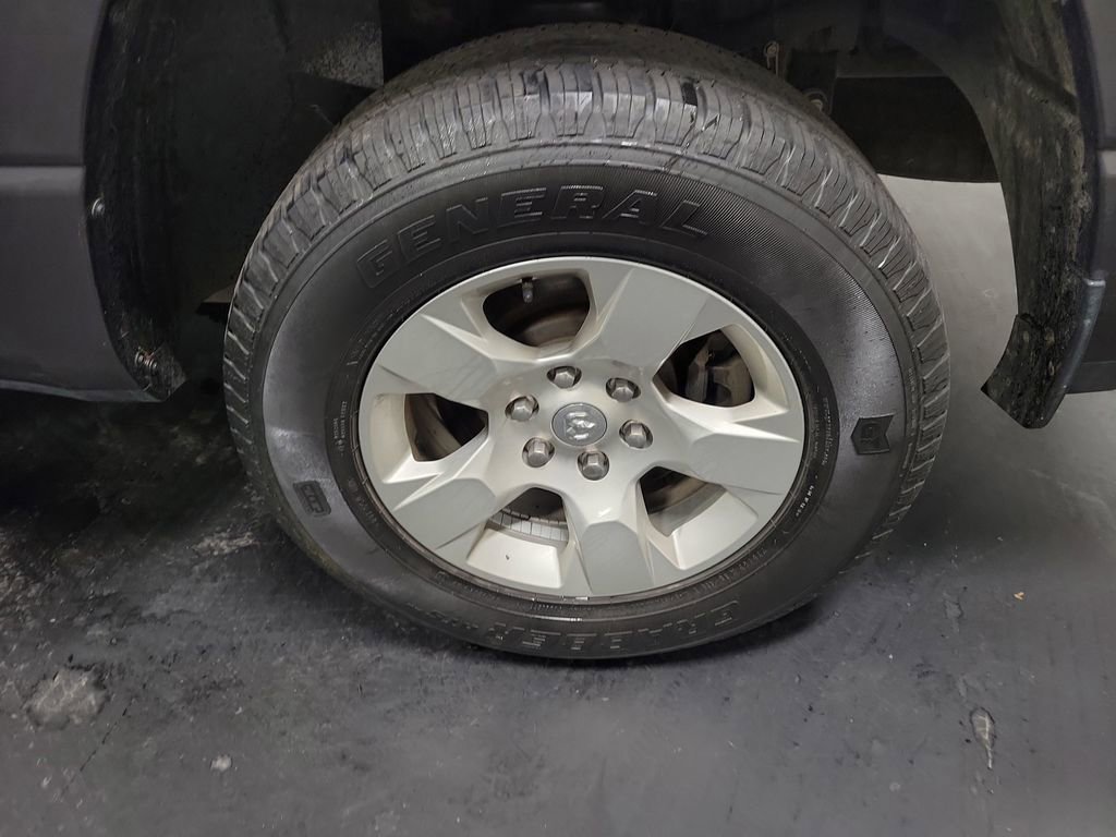 Used 2019 RAM 1500 Big Horn image 13