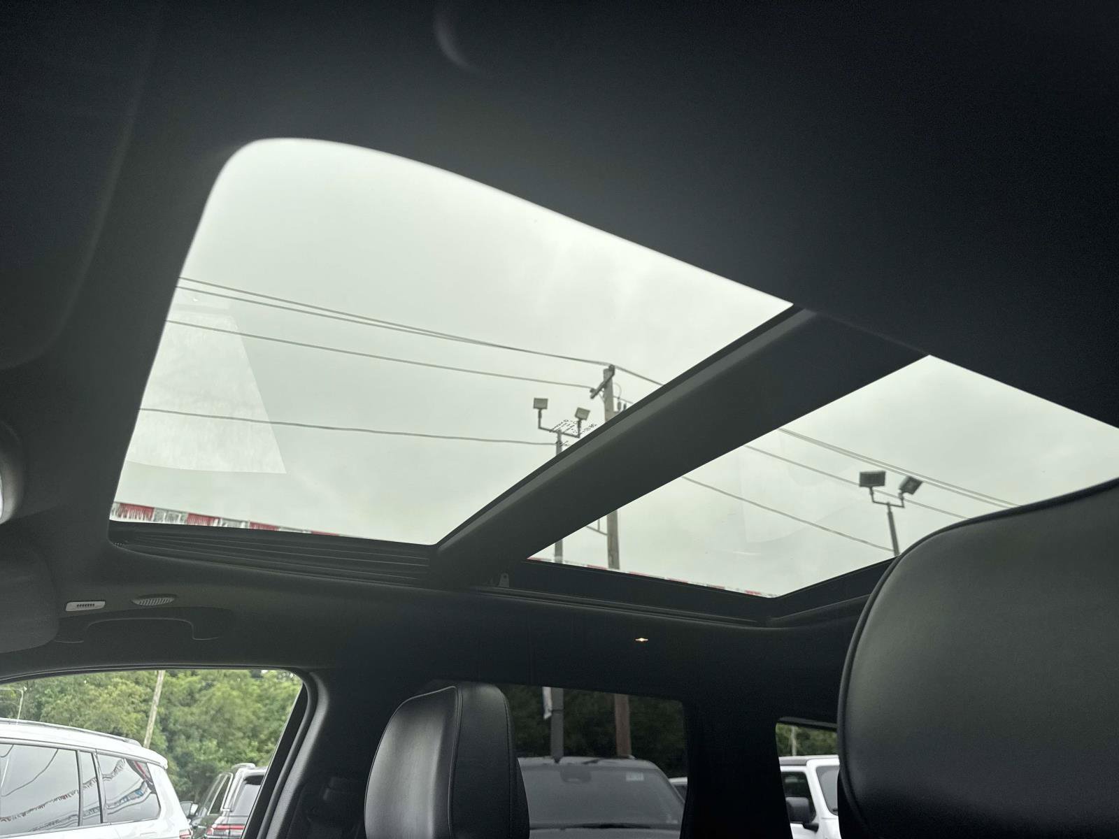 Used 2018 Jeep Grand Cherokee High Altitude AWD/4WD image 29