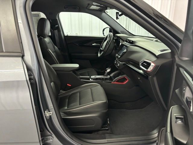 Used 2022 Chevrolet TrailBlazer RS w/ Technology Package image 28