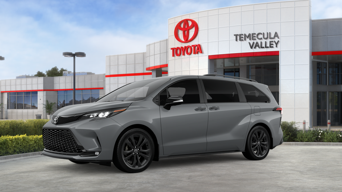 New 2026 Toyota Sienna XSE FWD image 3