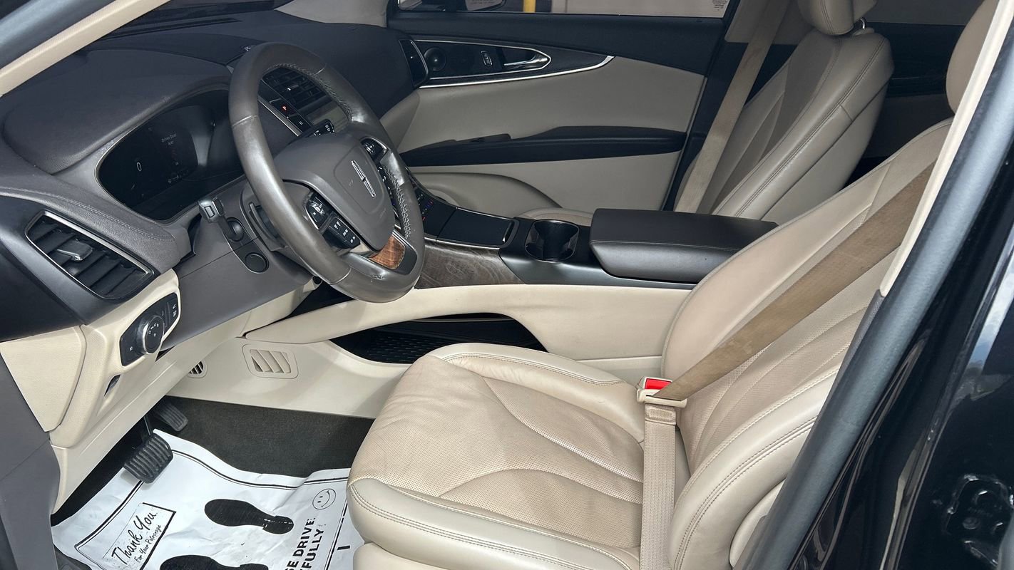 Used 2019 Lincoln Nautilus Reserve image 9