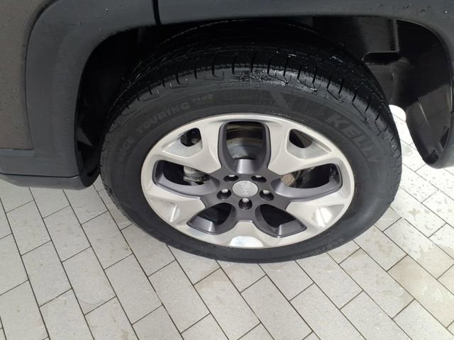 Used 2020 Jeep Compass Limited w/ Rear Convenience Group image 8