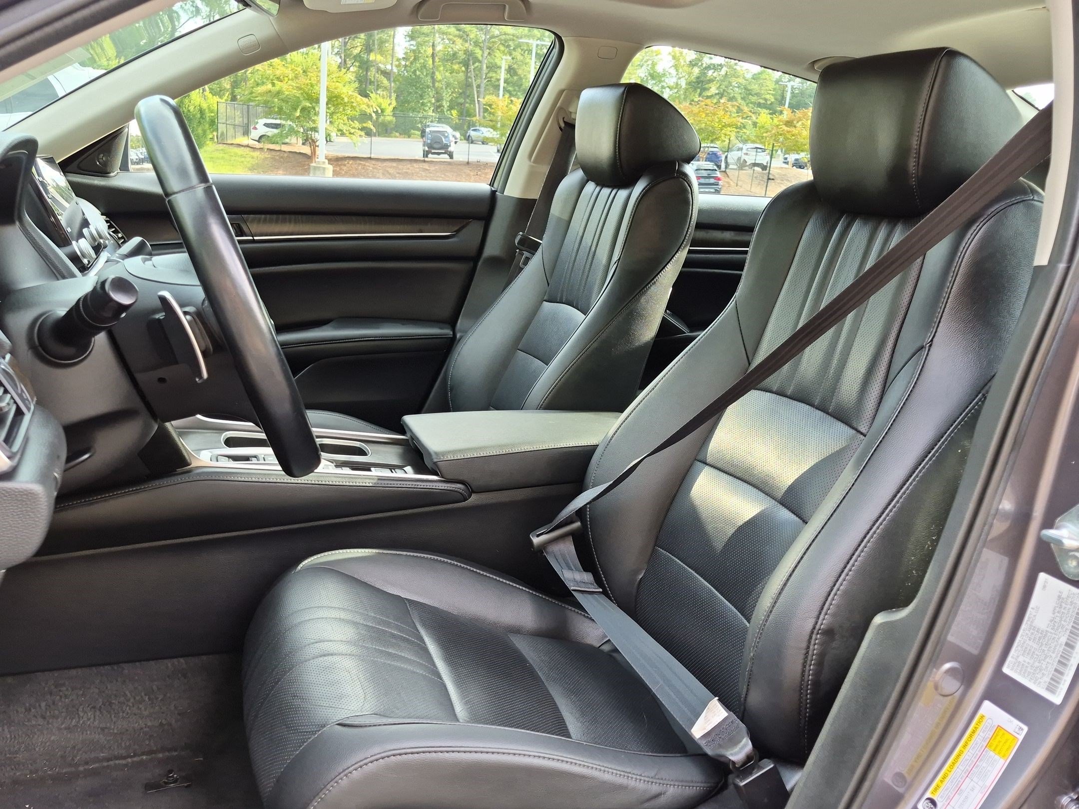 Used 2021 Honda Accord EX-L image 12