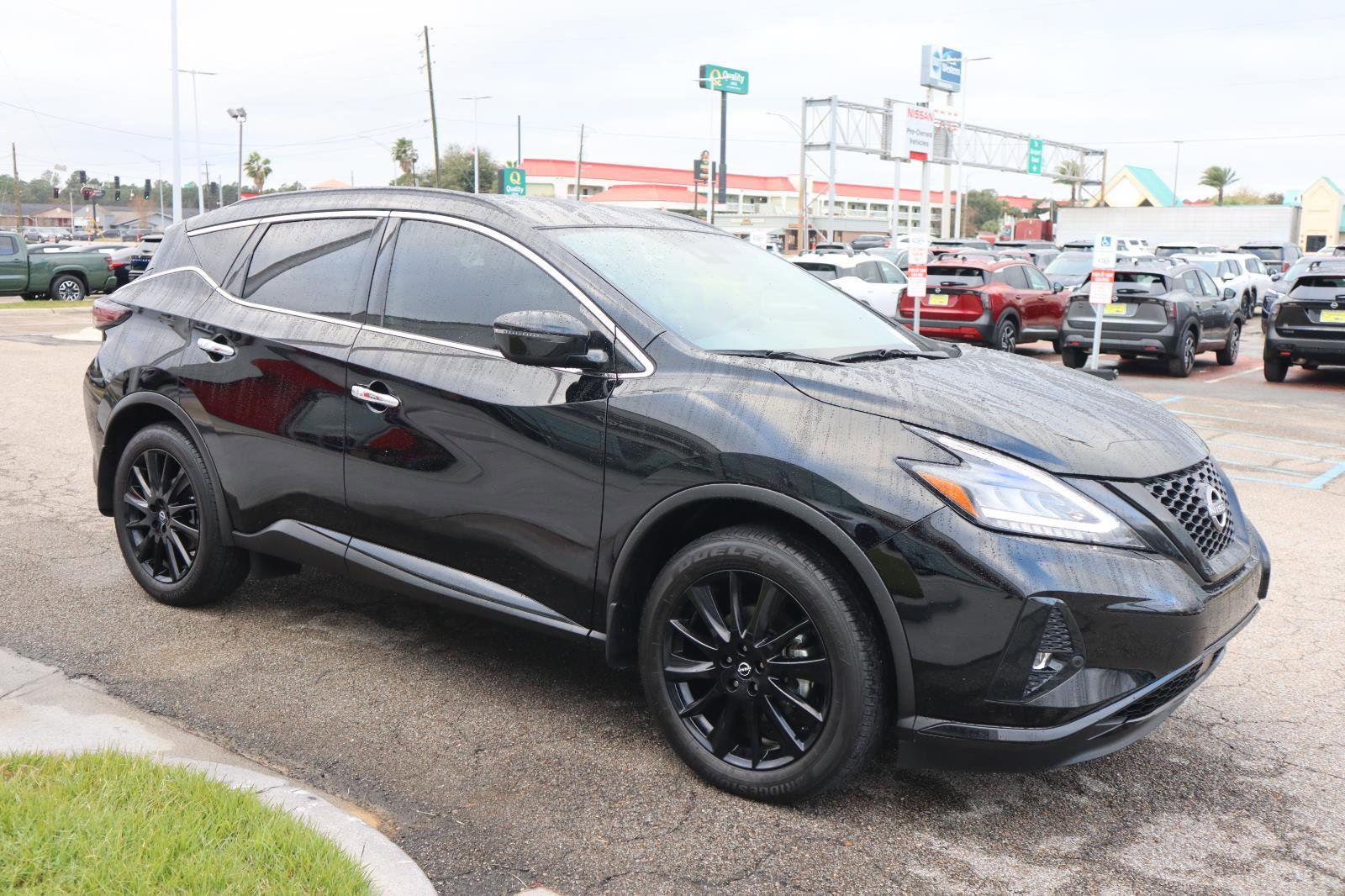 Certified 2024 Nissan Murano SV w/ SV Midnight Edition Package image 13