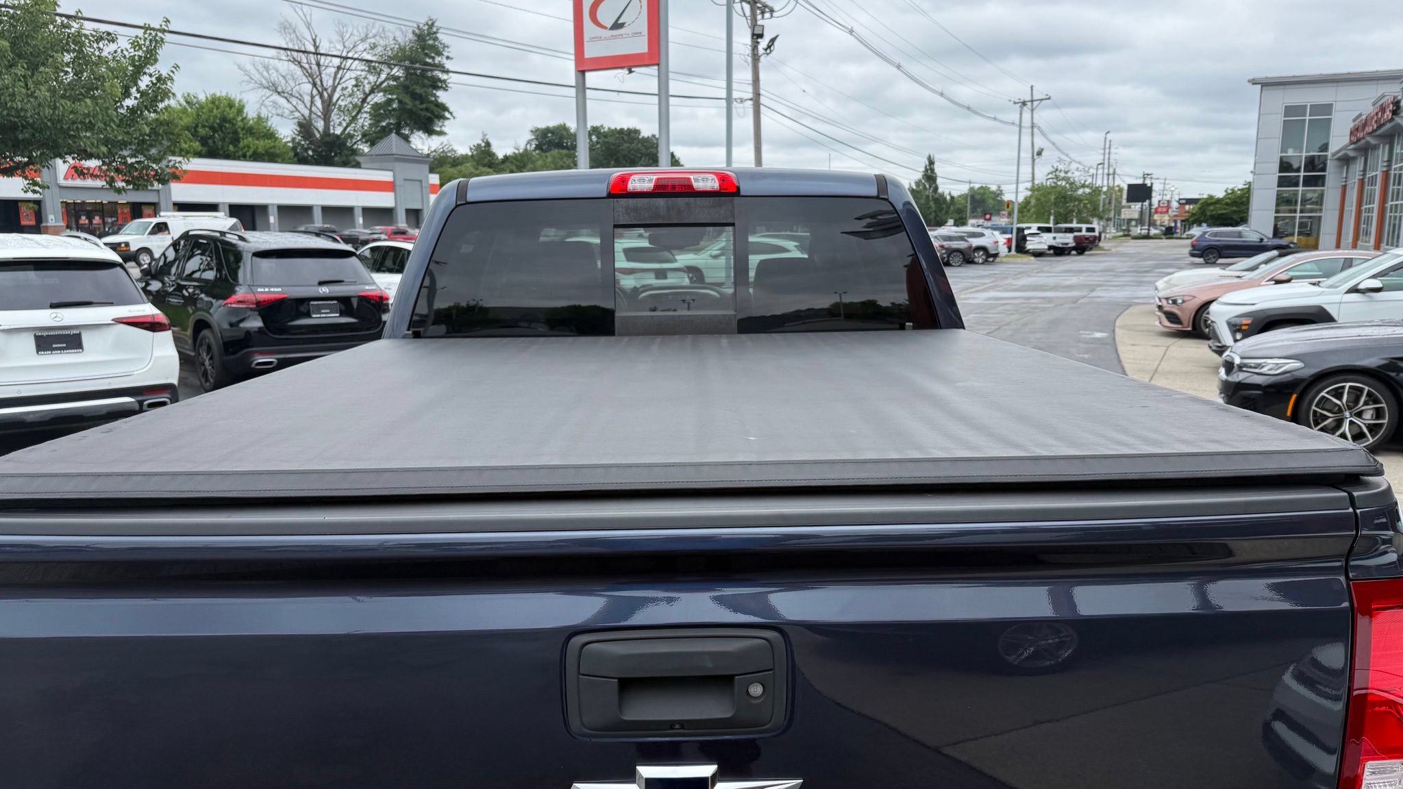 Used 2018 Chevrolet Silverado 1500 LTZ Z71 w/ Centennial Edition AWD/4WD image 15