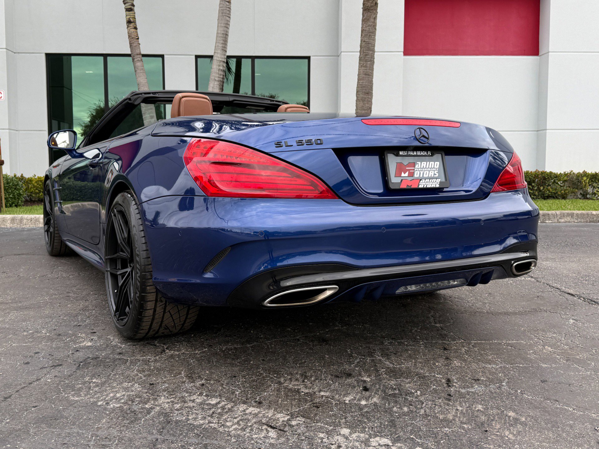 Used 2017 Mercedes-Benz SL 550 image 10