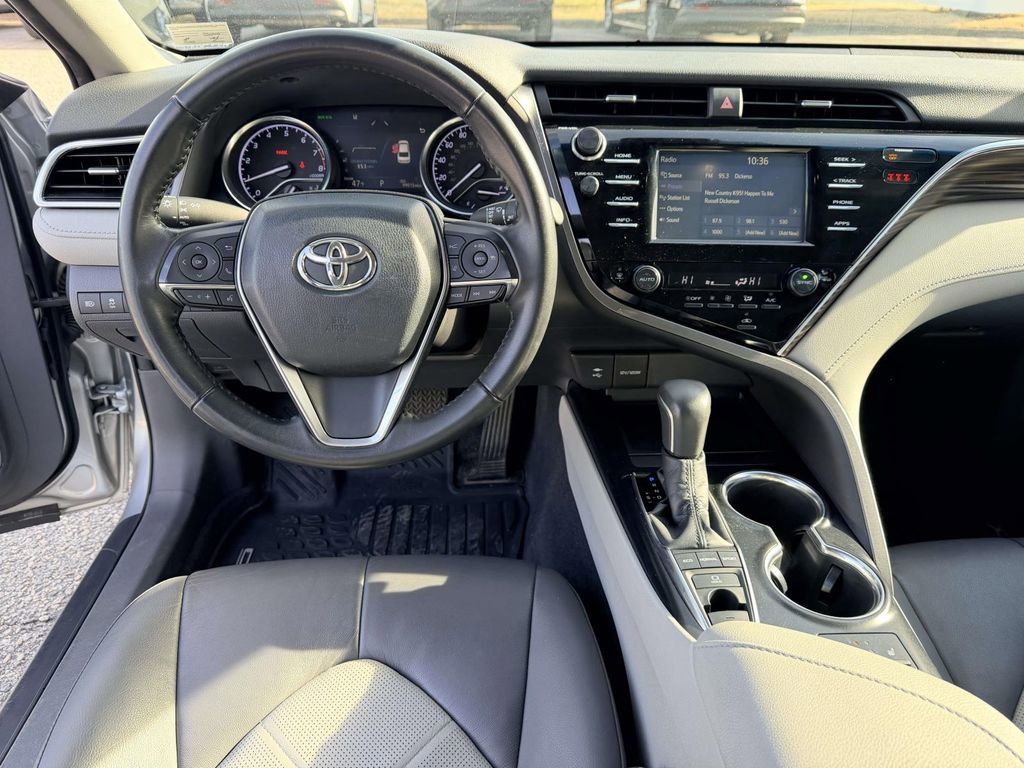 Certified 2018 Toyota Camry XLE image 2