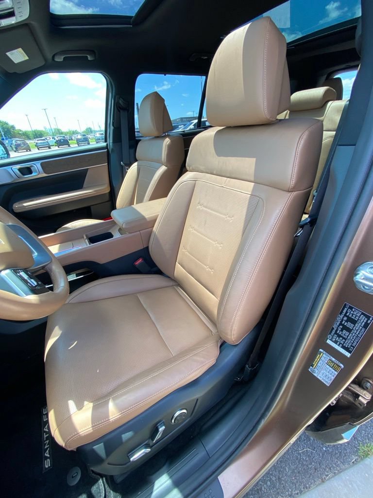Used 2024 Hyundai Santa Fe Limited AWD/4WD image 9
