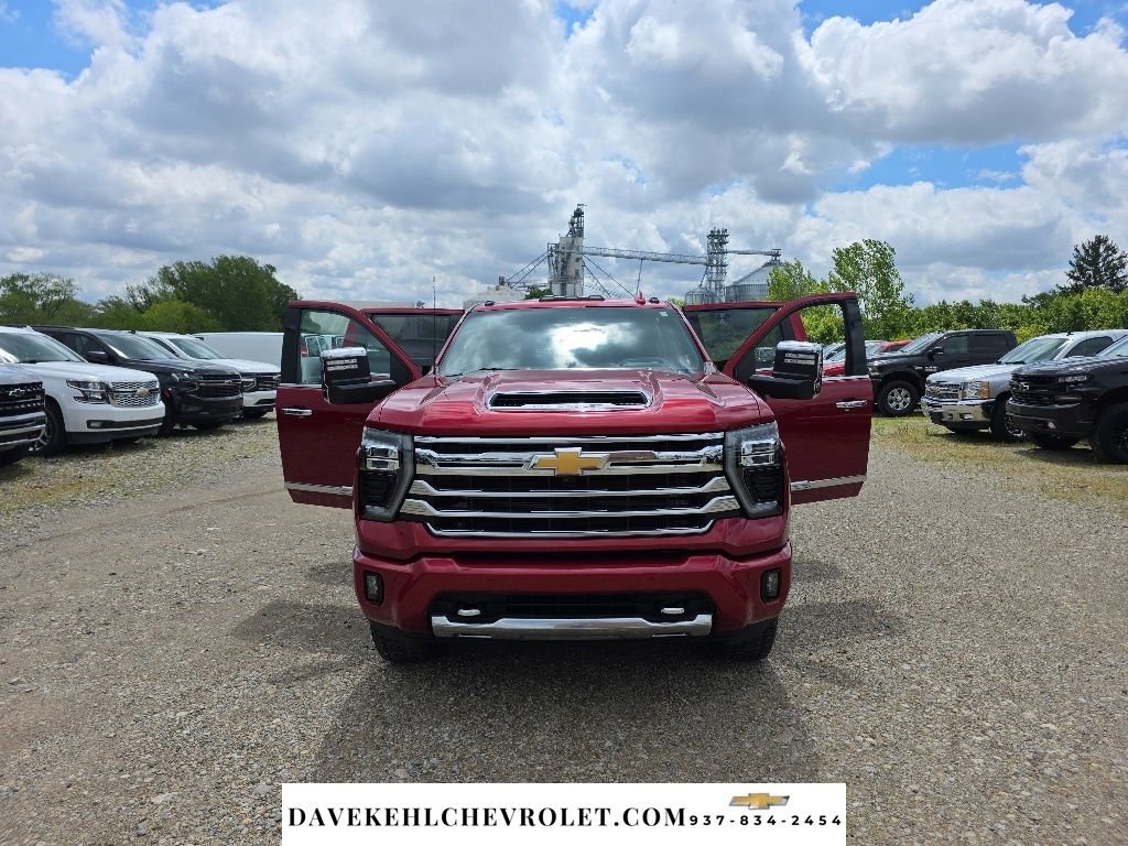 Used 2024 Chevrolet Silverado 3500 High Country w/ High Country Premium Package AWD/4WD image 45