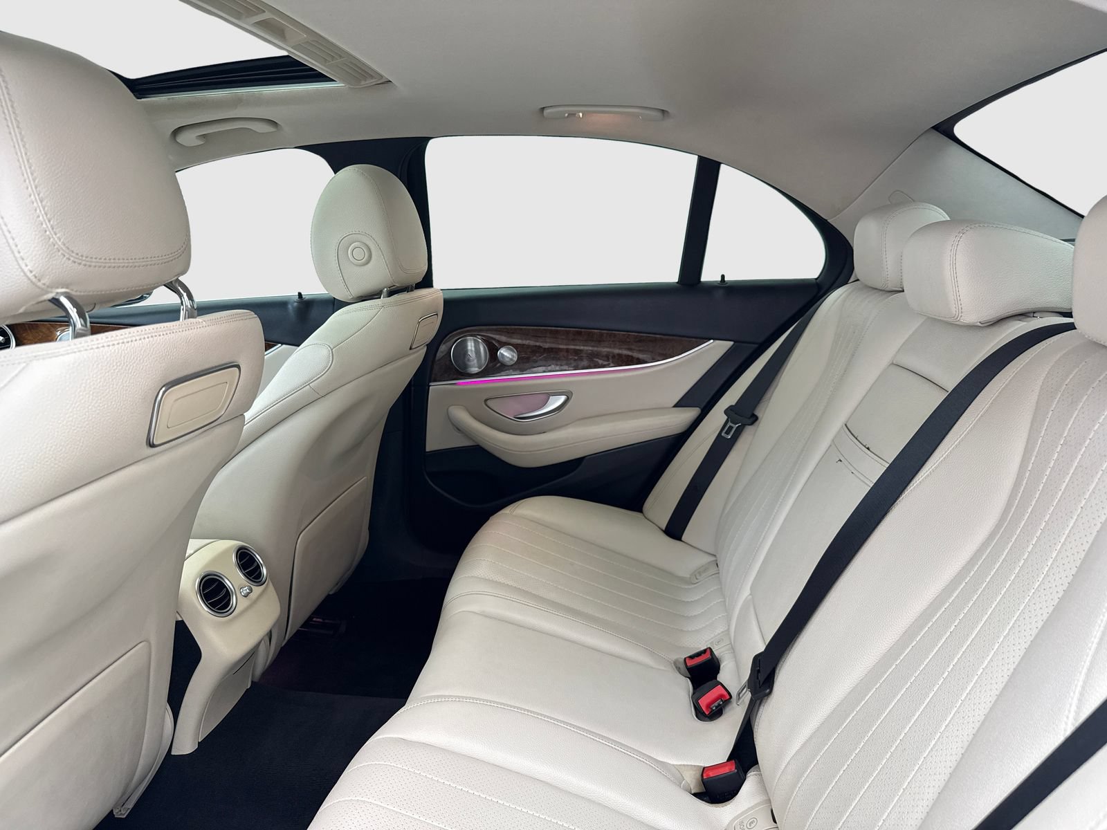 Used 2018 Mercedes-Benz E 300 w/ Premium 1 Package image 38