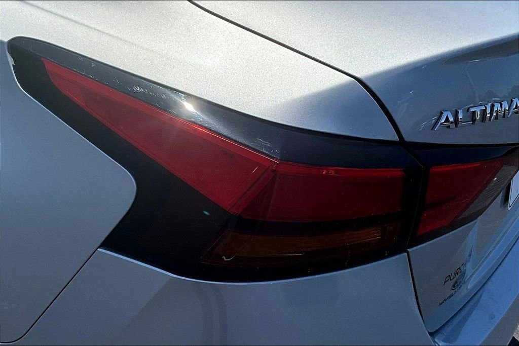 Used 2022 Nissan Altima 2.5 S FWD image 24
