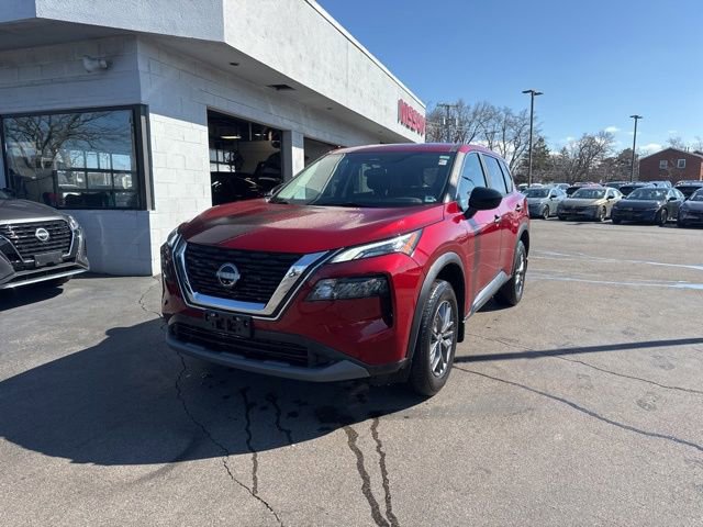 Used 2023 Nissan Rogue S image 5