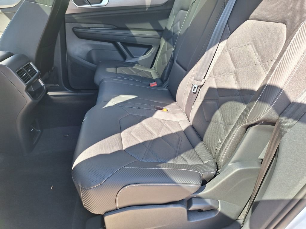 New 2026 Volkswagen Atlas Cross Sport SE image 23