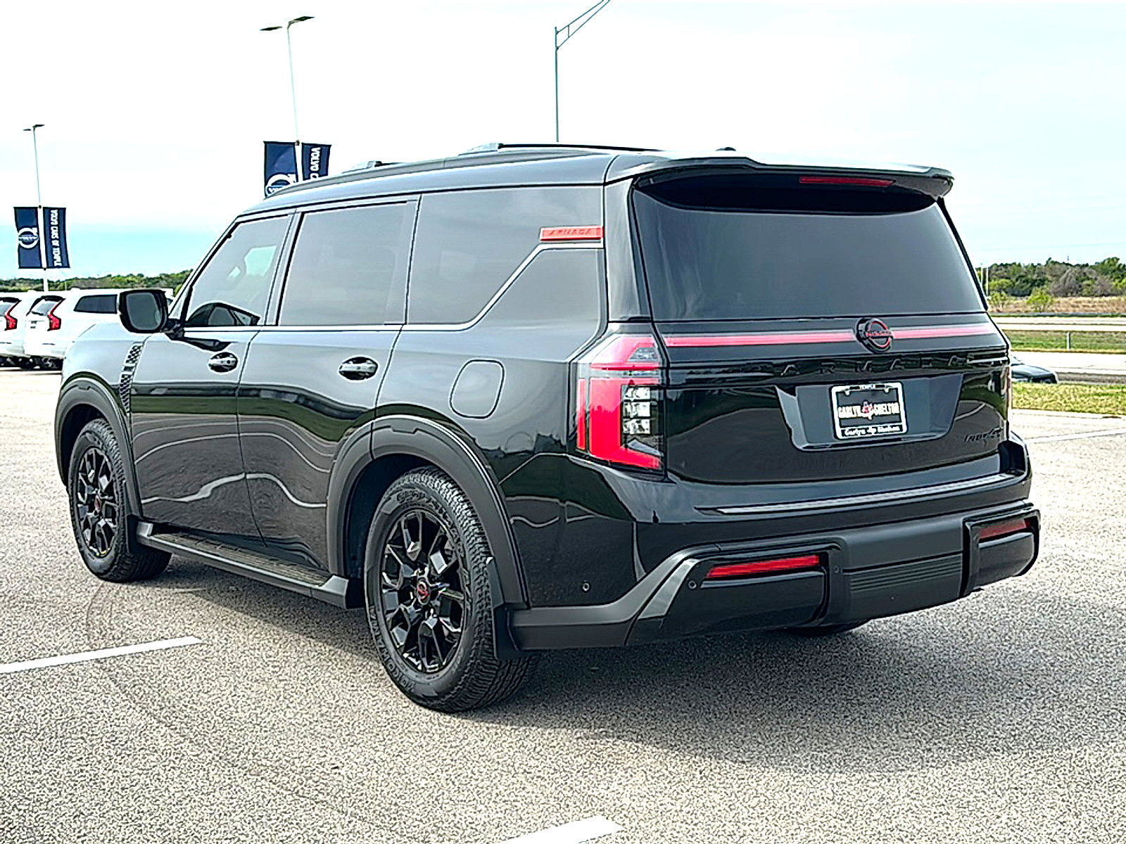 Used 2025 Nissan Armada PRO-4X image 6