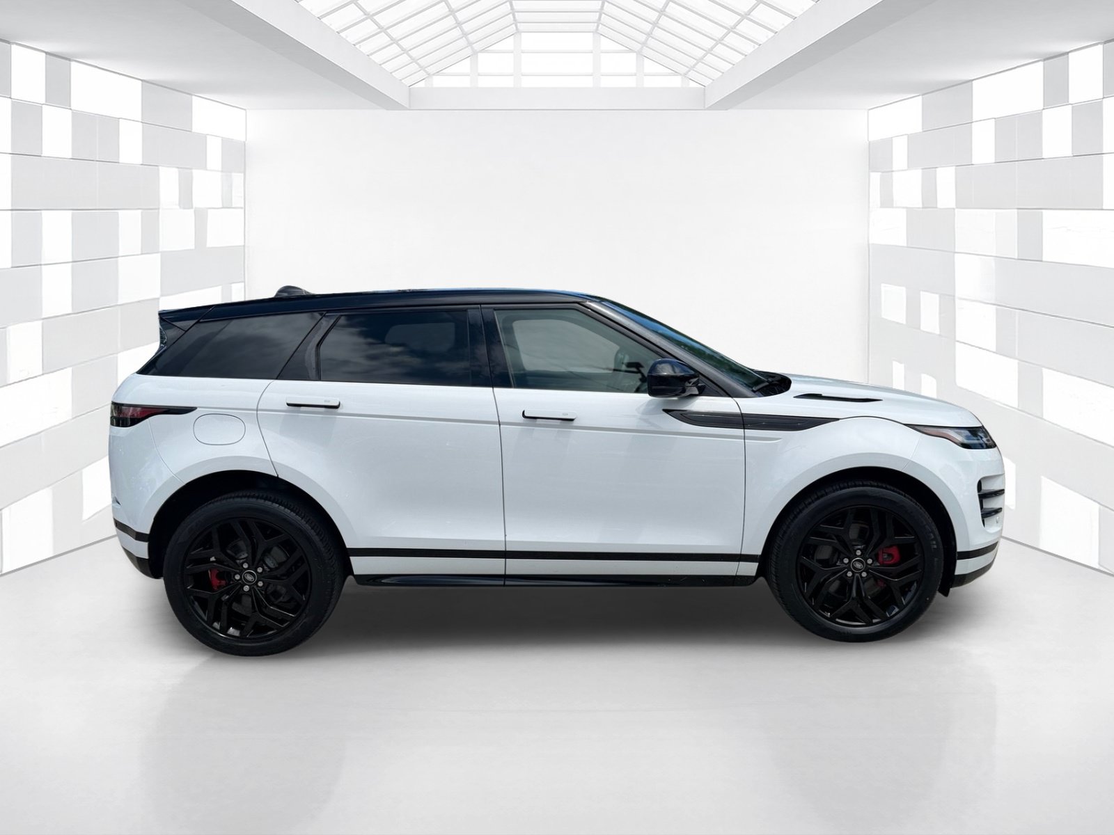 Used 2023 Land Rover Range Rover Evoque R-Dynamic SE AWD/4WD image 8