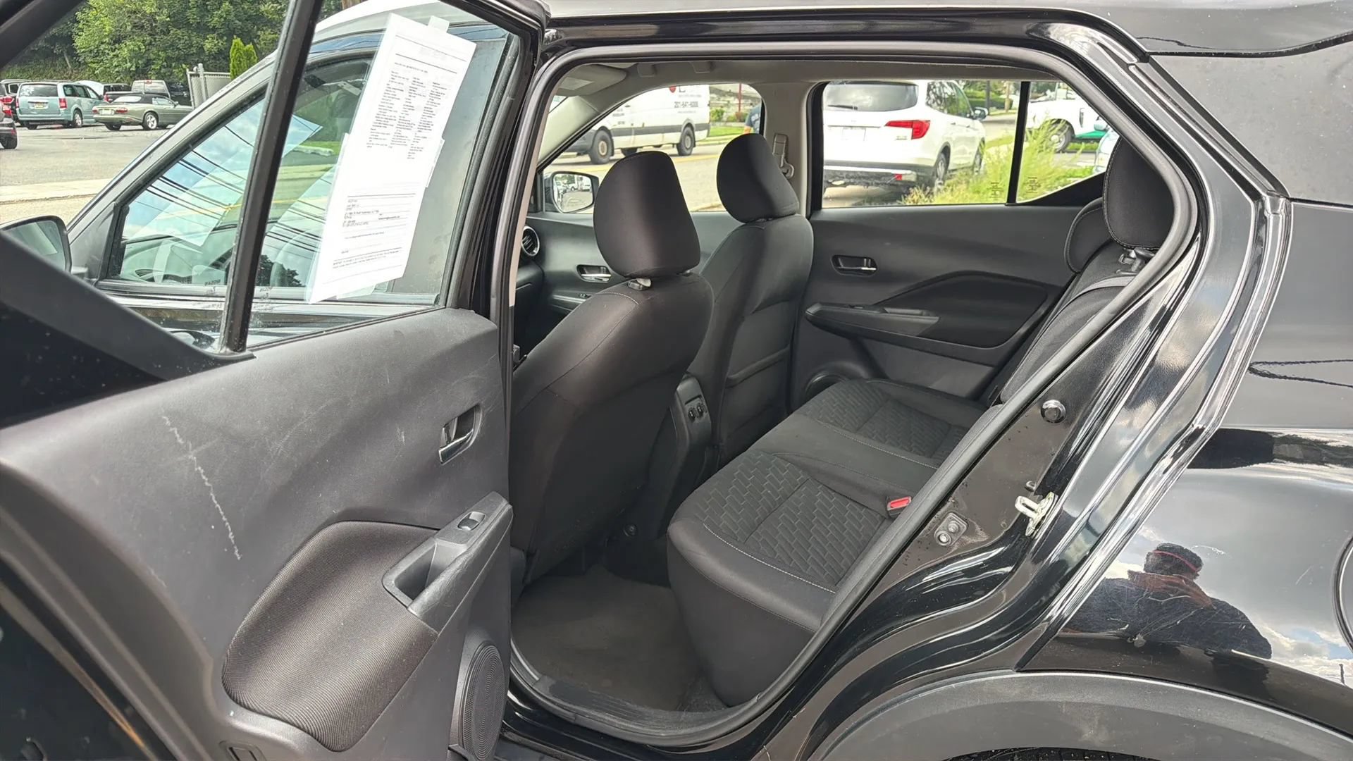 Used 2021 Nissan Kicks SV FWD image 28