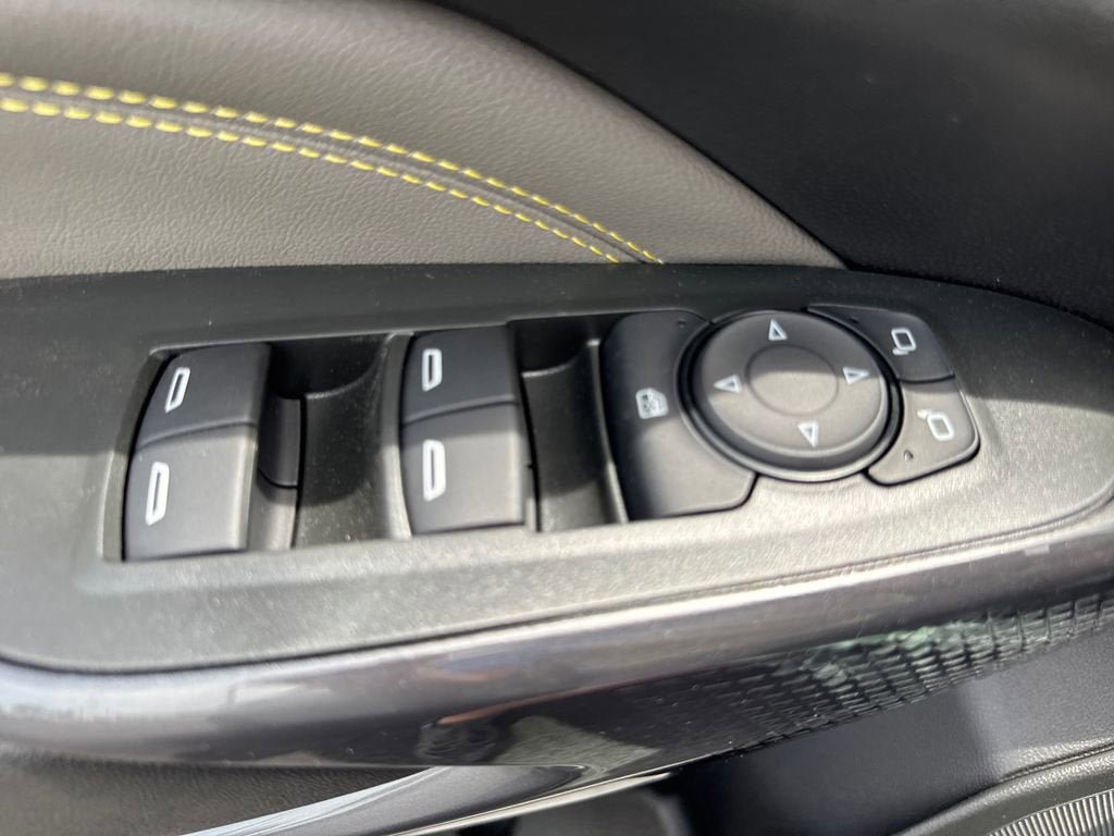 New 2026 Chevrolet Trax ACTIV w/ Sunroof Package FWD image 19