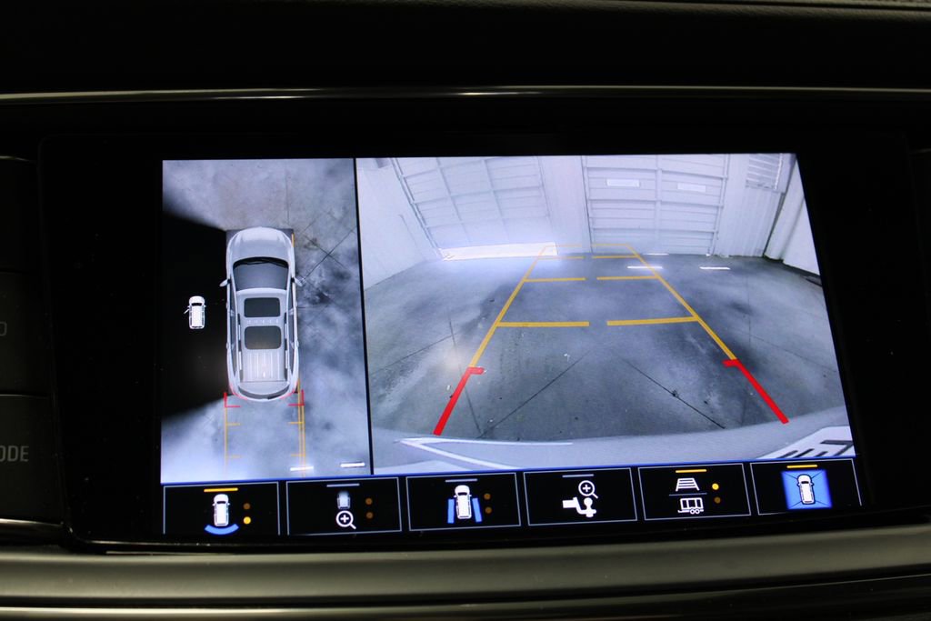 Used 2022 Buick Enclave Avenir w/ Avenir Technology Package image 46