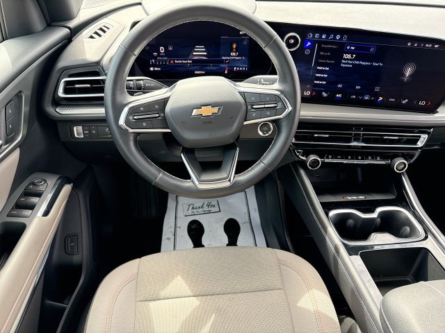 Used 2026 Chevrolet Traverse LT w/ Driver Confidence Package FWD image 14