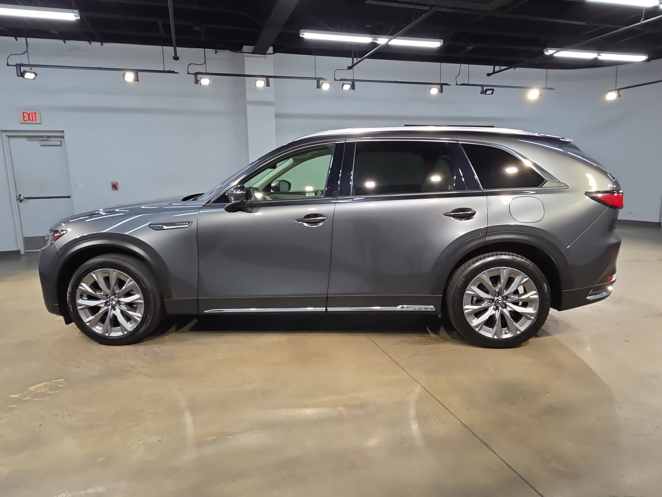 Used 2025 MAZDA CX-90 3.3 Turbo w/ Premium Plus Pkg AWD/4WD image 4