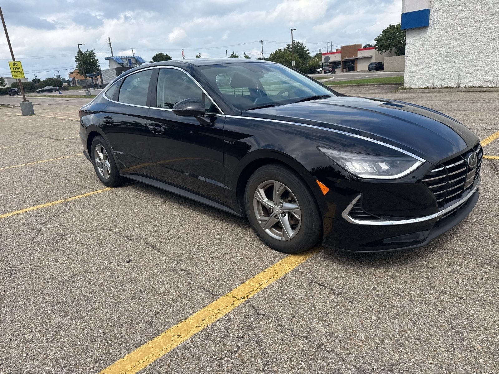 Used 2023 Hyundai Sonata SE FWD image 17